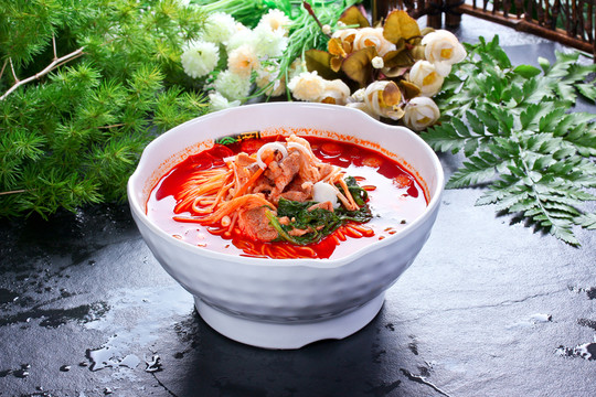 辣湯牛肉面