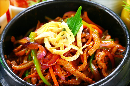 牛肉拌飯