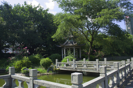 公園涼亭
