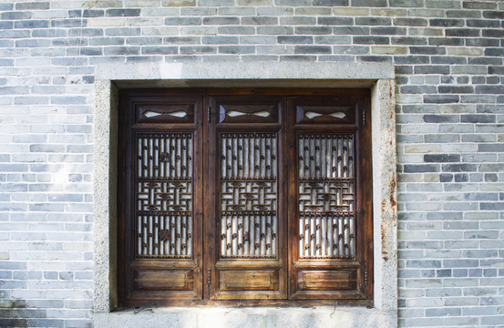 古代鏤空木窗戶