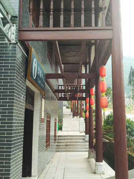 張谷英