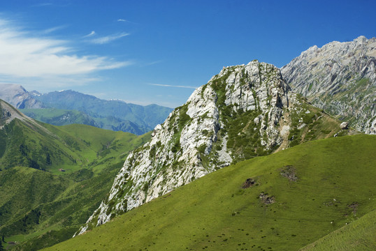 天山