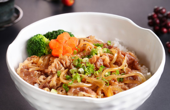 牛肉飯