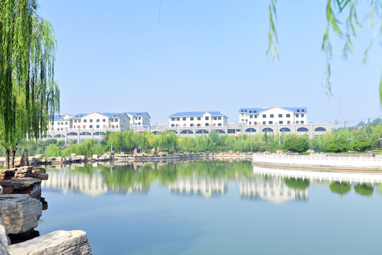 樓群 湖邊建筑