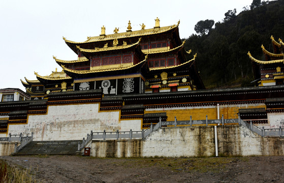 甘南名鎮(zhèn)郎木寺