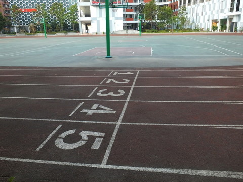 塑膠跑道