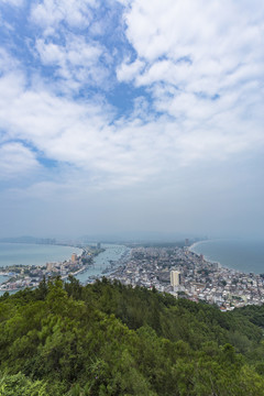 雙月灣