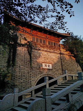 臺兒莊古城樓