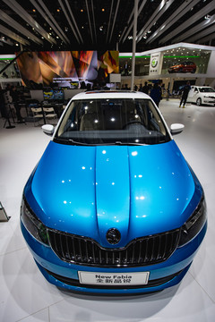 小汽車(chē)