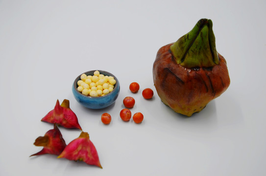 水紅菱和雞頭米