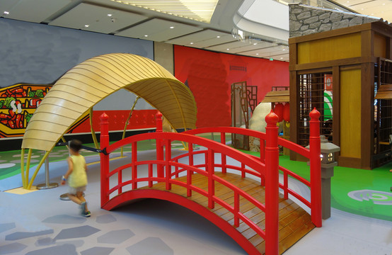 室內(nèi)兒童樂園 小木橋