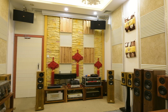 家庭影院 視聽室 發(fā)燒級音響