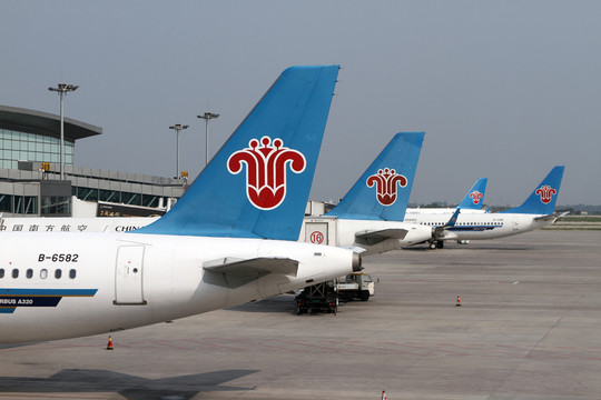 西安機(jī)場的南航飛機(jī)