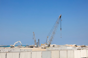 建設(shè)中的迪拜 吊車 建筑工地