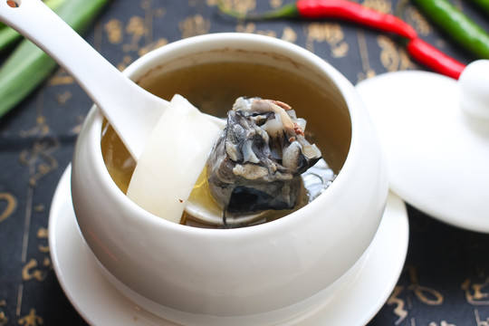 野生松茸燉雞