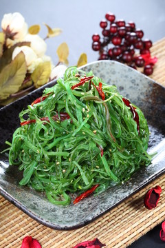 拌裙帶菜