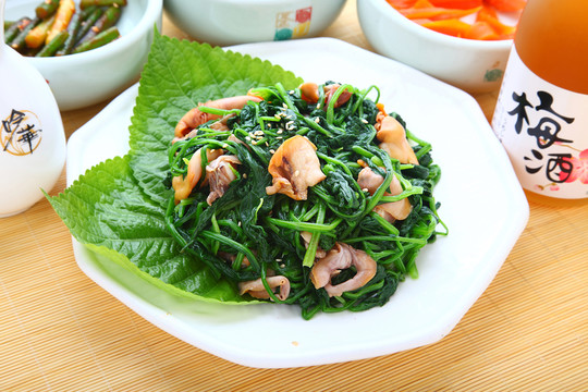 菠菜拌毛蜆