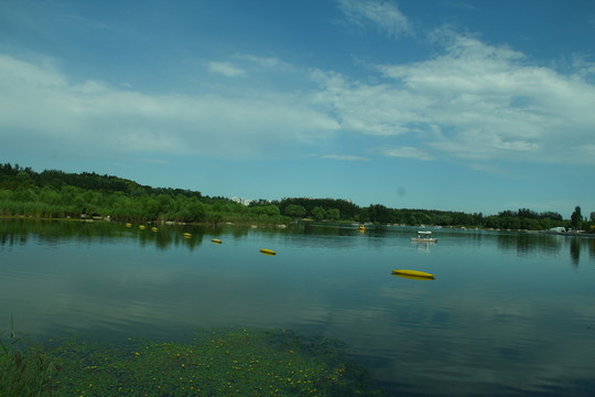 湖光山色