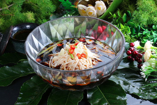 撈拌金針菇