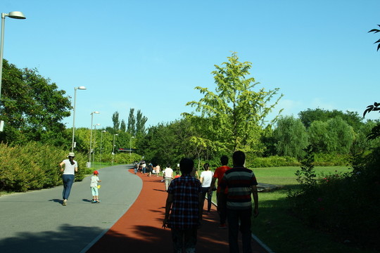 跑到