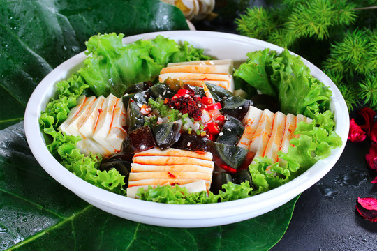 皮蛋豆腐