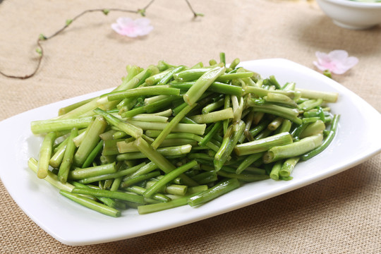 清炒水芹菜