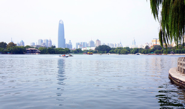 大明湖