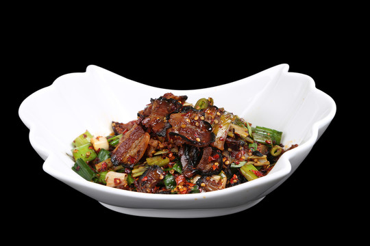 鄉(xiāng)里炒臘肉