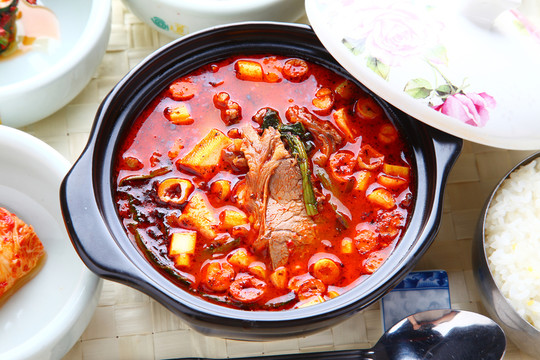 狗肉豆腐湯