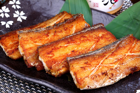 煎刀魚
