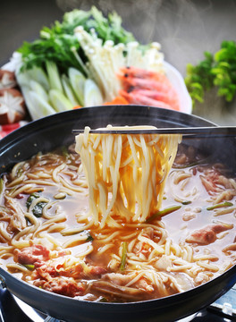 牛肉火鍋面