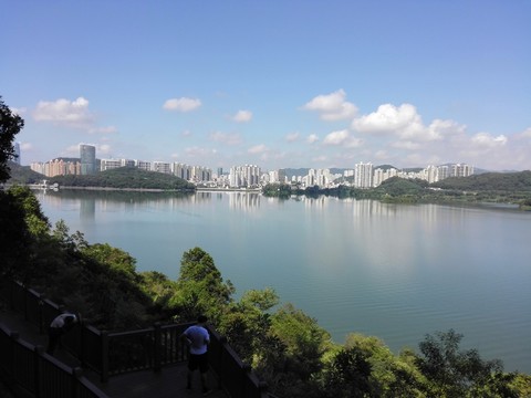 深圳實景深圳水庫東湖公園大壩