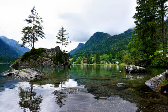 湖光山色