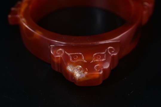 瑪瑙臂環(huán) 戰(zhàn)國瑪瑙