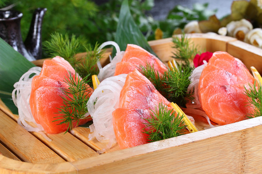 三文魚(yú)刺身