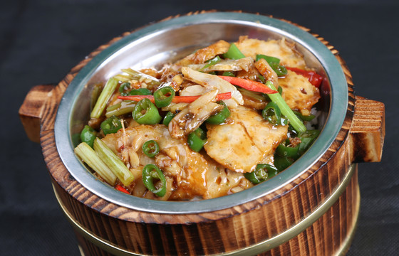 咸魚炒肉卷飯