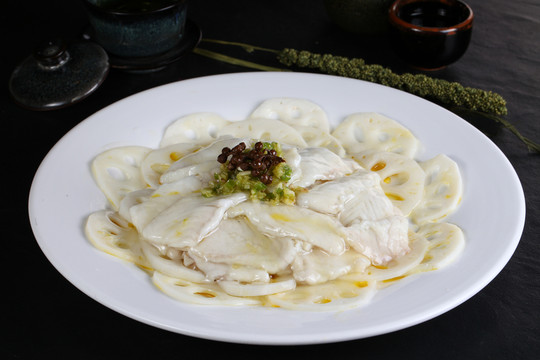 青椒鱸魚(yú)