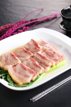 花雕蒸咸肉