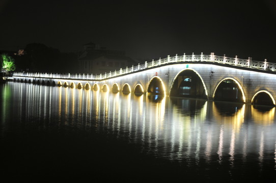 周莊古鎮(zhèn)夜色