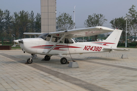 通航飛機