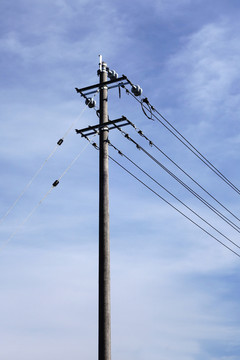 鄉(xiāng)村電線(xiàn)桿