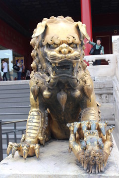 鎏金銅獅