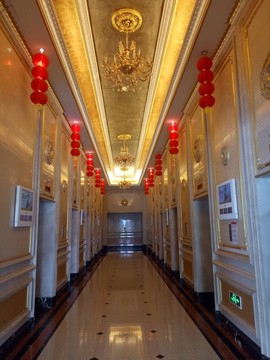 酒店電梯走廊