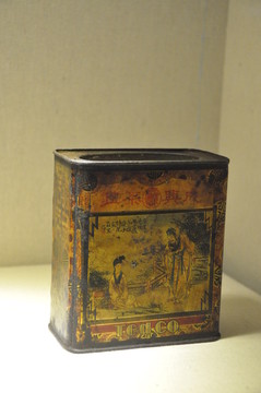 舊茶葉桶