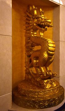 金龍雕塑