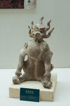 唐代鎮(zhèn)墓獸俑