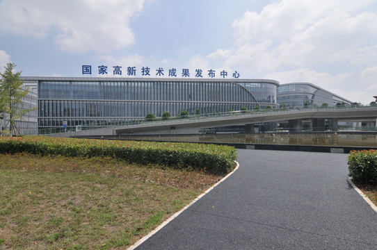 國家高新技術(shù)成果發(fā)布中心