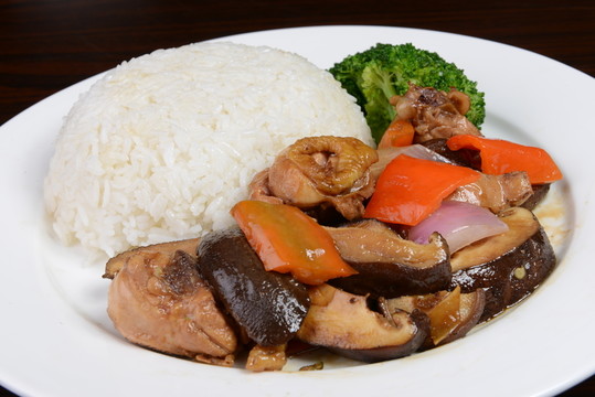 香菇雞肉飯