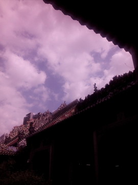 天空與古建筑