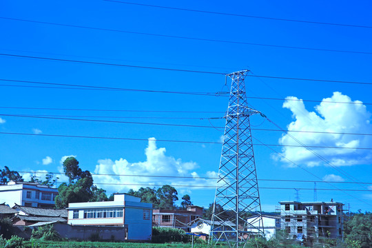 電力線路送電塔